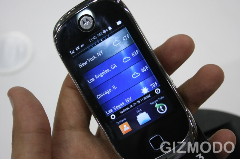 Illustration for article titled HANDS-ON Motorola Evoke QA4 Nice, But Will Not Make Moto $$$